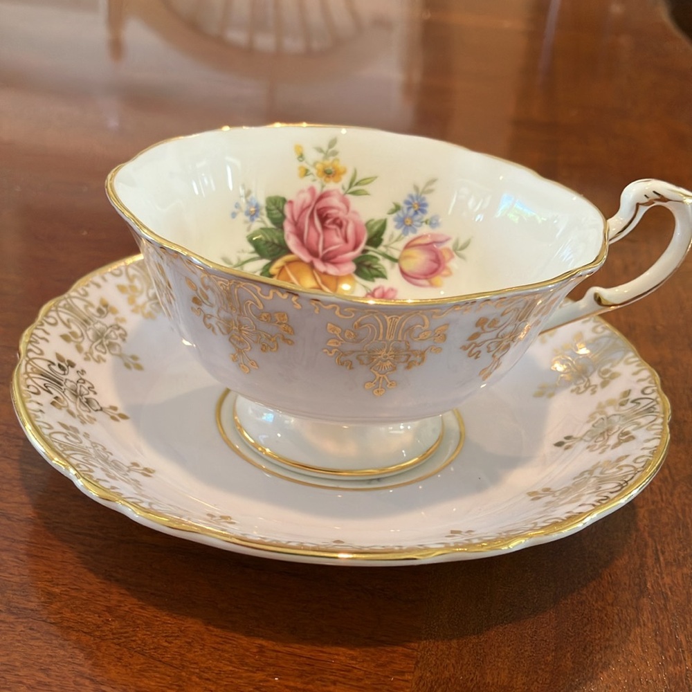 Paragon vintage bone china teacup & saucer, white, gold, pink yellow roses